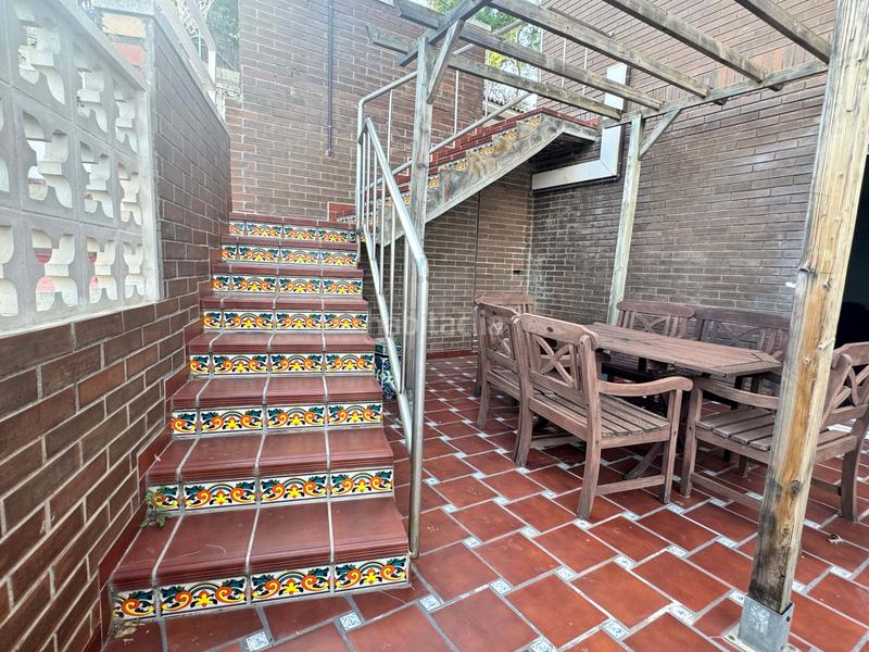 Foto db6eddc3-cf96-4e84-989d-07732d300ef8. Casa amb calefacció aparcament piscina a Marianao Sant Boi de Llobregat