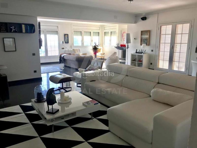 Foto 9b93c5d4-04a1-4e46-86f9-991cb776672c. House with heating parking pool in Marianao Sant Boi de Llobregat