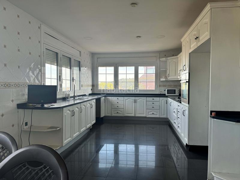 Foto cfc2605b-7b1f-49bc-95ef-8c84765fb62b. House with heating parking pool in Marianao Sant Boi de Llobregat