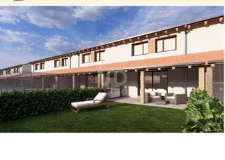 Casa en Valverde de la Virgen