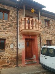Casa a Alija del Infantado