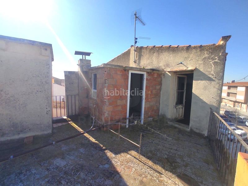 Foto ac9fb2cc-c45b-4fe4-8e50-84ae22e773ea. Edifici a Llorenç del Penedès