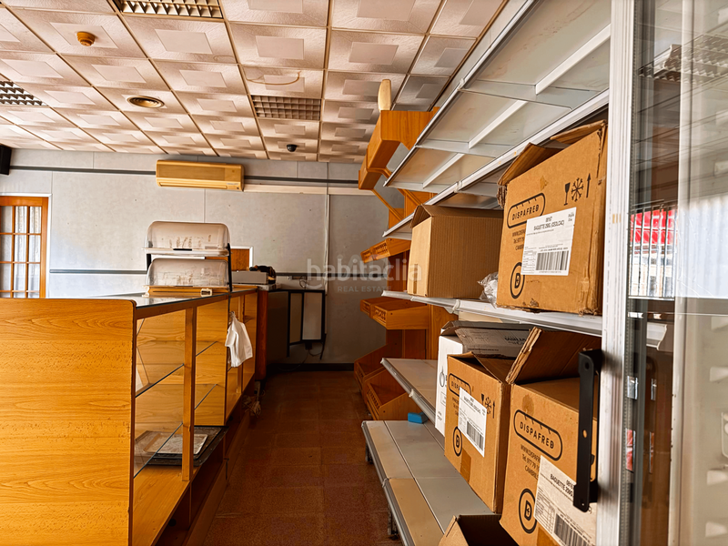 Foto 79a2d09b-94d1-41d7-b454-ec9326bb8e9d. Local comercial a Campclar Tarragona