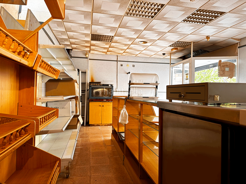 Foto e271d82d-6d72-47e4-b555-dda01812b041. Local comercial a Campclar Tarragona