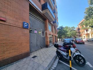 Parking voiture à Centre