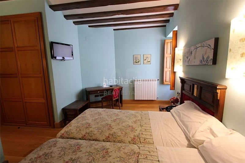 Foto 4a436fa0-fcc1-41b0-b1df-30b477c70c5c. Edificio en calle cervantes 17 17 en Herrera de Valdecañas