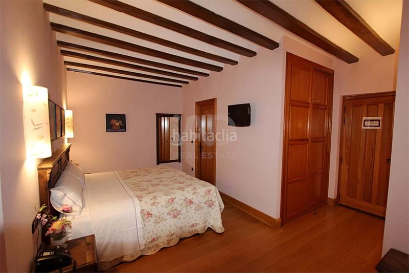 Foto 914033da-5bb8-4fbe-b9b4-a4a542157adb. Edificio en calle cervantes 17 17 en Herrera de Valdecañas