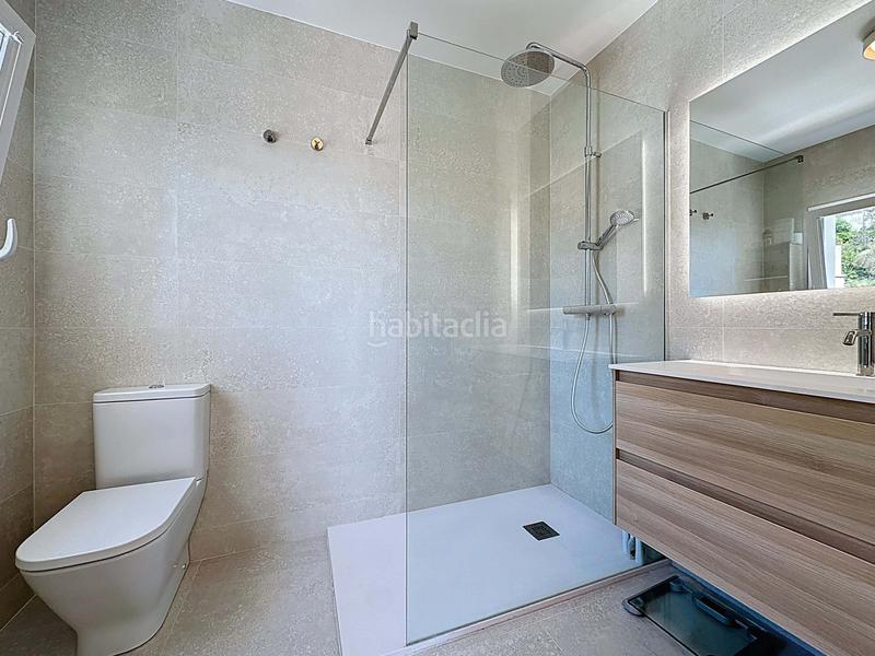 Foto abf8485a-6519-414b-ba5d-bf2c388a9129. Casa con riscaldamento parcheggio piscina in Levantina - Montgavina - Quintmar Sitges