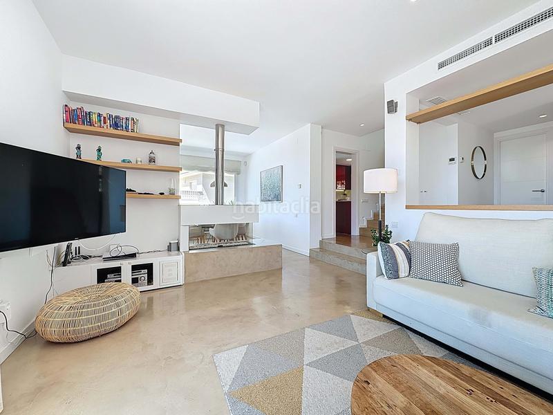 Foto f75d1b03-f454-4fdf-89ba-8497beaa3d3b. Casa con riscaldamento parcheggio piscina in Levantina - Montgavina - Quintmar Sitges