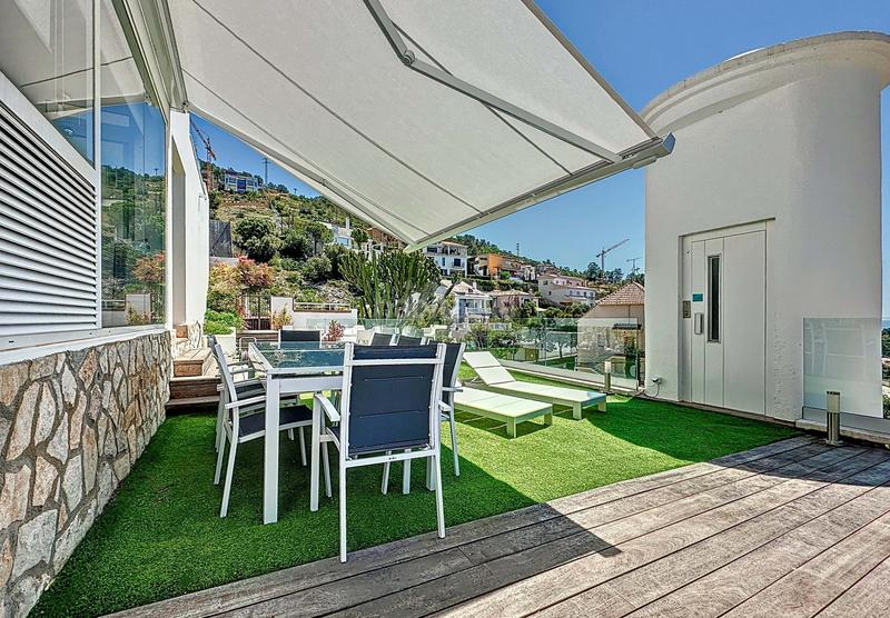 Foto 07e7fc74-928d-4245-8200-db0d1474a4c8. Maison avec chauffage parking piscine dans Levantina - Montgavina - Quintmar Sitges