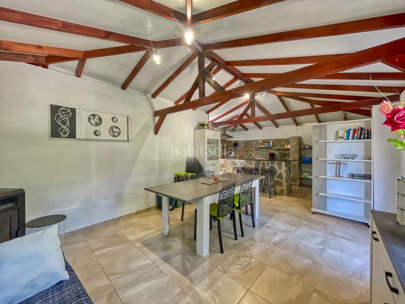 Foto af541c9b-fcd0-4fc0-badf-4ee877ffcb93. Edificio en partida buscarrons norte 30 30 en Poblets (els)