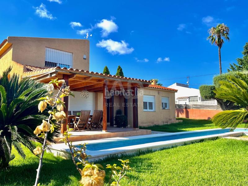 Foto 48971993-533c-422f-9692-b52a6eee20a7. Casa en avinguda de acacia en Costa Sur Peñíscola