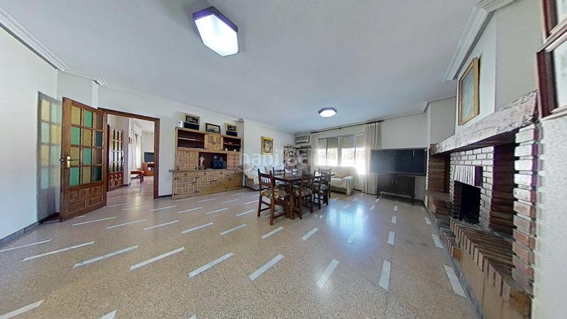 Foto 08d321f2-5f57-45cc-bc27-c9db48d7e12b. Casa amb calefacció aparcament piscina a Novelda