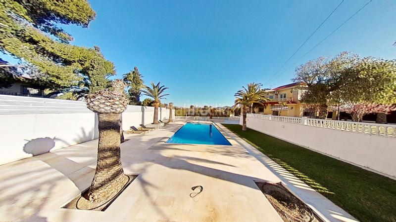Foto 5fba3ac6-d0a6-41c6-8832-d6961326fc48. Casa amb calefacció aparcament piscina a Novelda