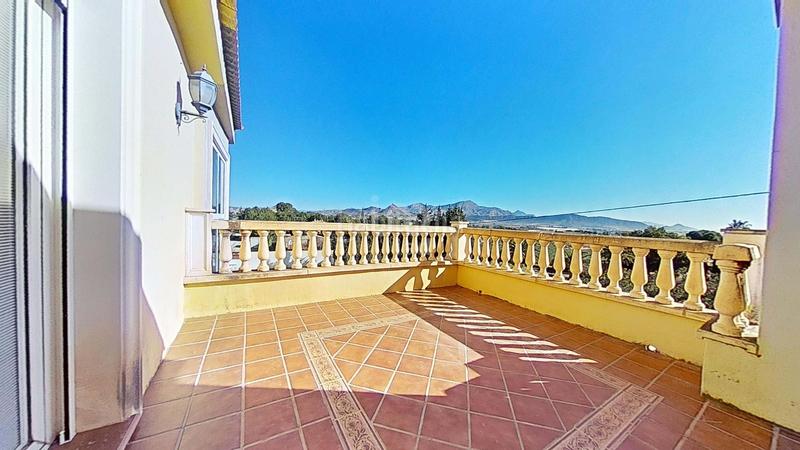 Foto 9e6fd7b9-3068-4a08-bece-81f799552e27. Casa amb calefacció aparcament piscina a Novelda