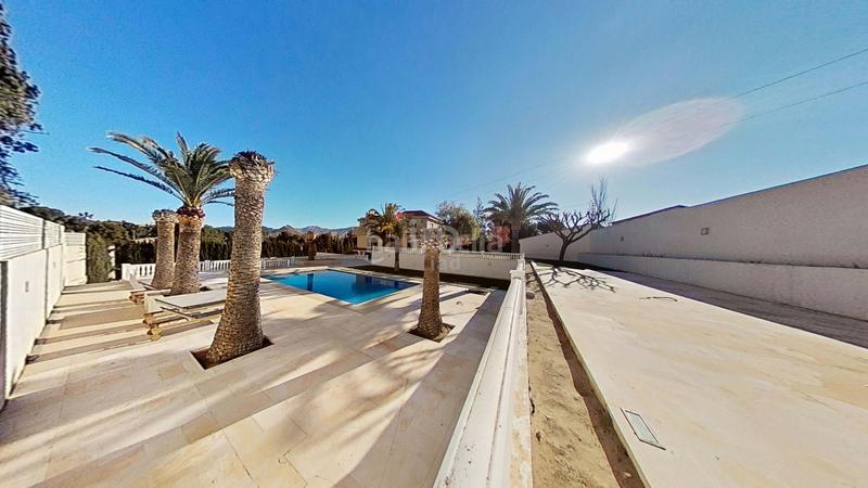 Foto c0518a87-42d2-4bcb-bd04-59f9b3ba84bb. Casa amb calefacció aparcament piscina a Novelda
