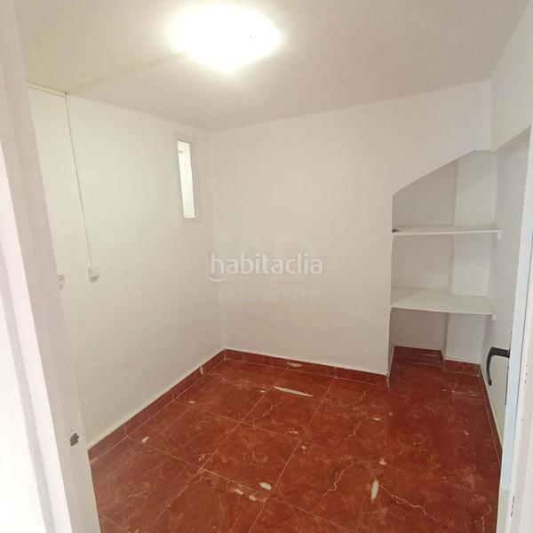 Foto 53f08910-9e64-4ed1-8e97-0aa0a3236229. House in Centre Tortosa