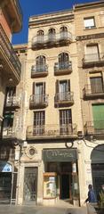 Building in Calle llovera 11 11
