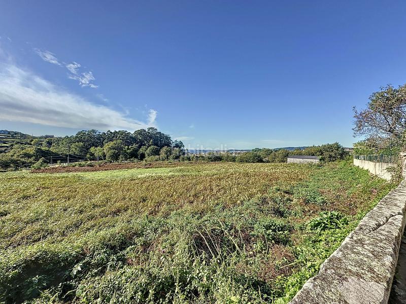 Foto 70dce1fb-3ae2-4c18-985c-27ba0de8dd56. Terrain résidentiel dans Marín