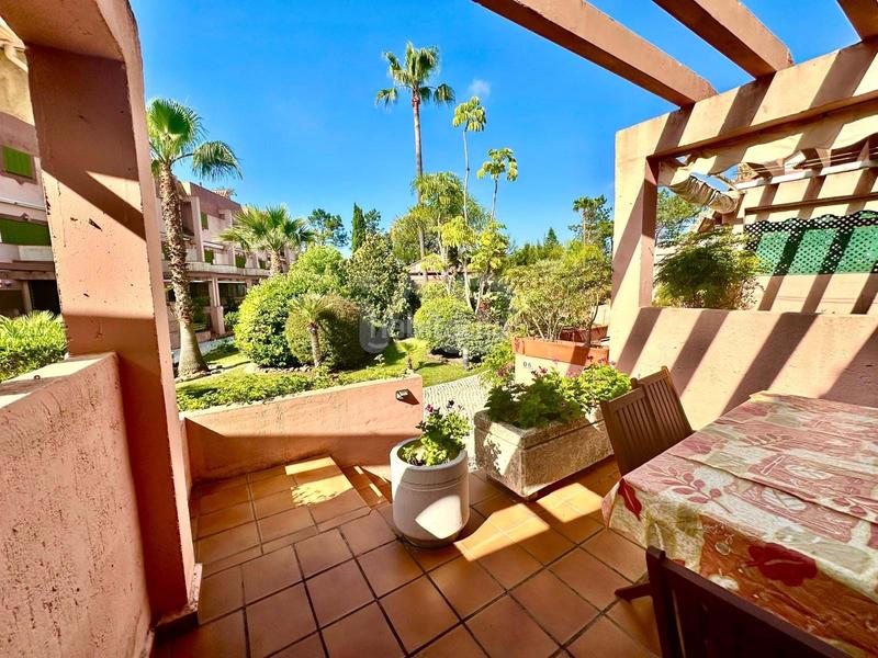 Foto 757bd733-9276-4d7f-abe6-39e5fa8fb778. House with parking pool in Islantilla golf Islantilla