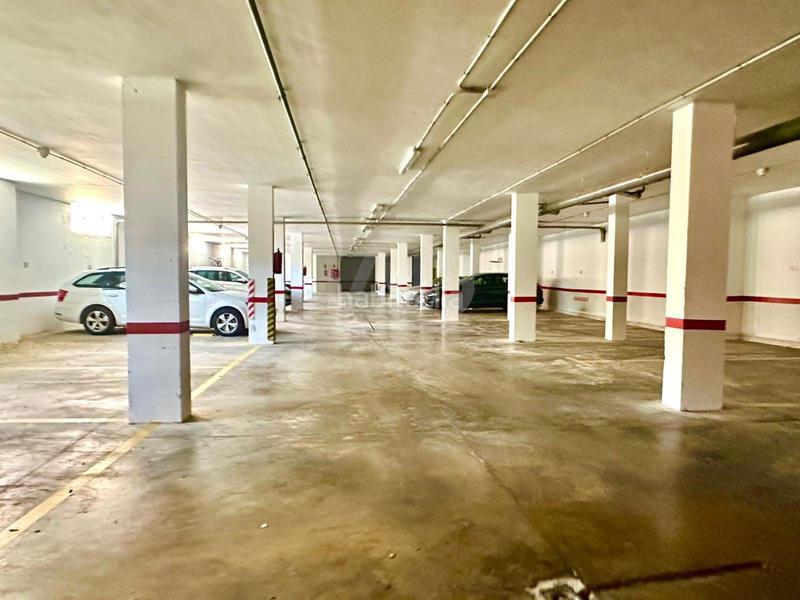 Foto 58f3ac99-99d7-4e04-b176-0341affabc80. Maison avec parking piscine dans Islantilla golf Islantilla