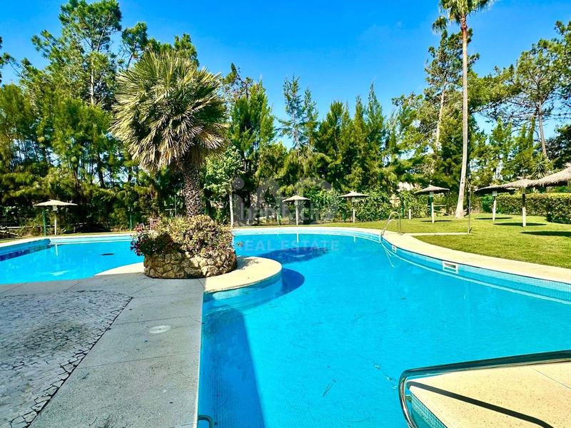 Foto e4f09b9c-f391-47d3-b178-0132f6347145. Maison avec parking piscine dans Islantilla golf Islantilla