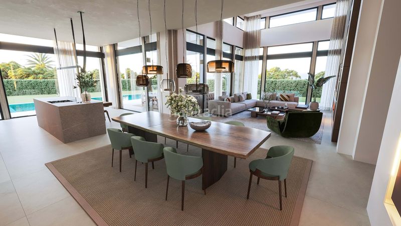 Foto b16cb2bd-f069-4d2d-a59d-7589a6cf6aa6. Casa amb piscina a Nagüeles Alto Marbella