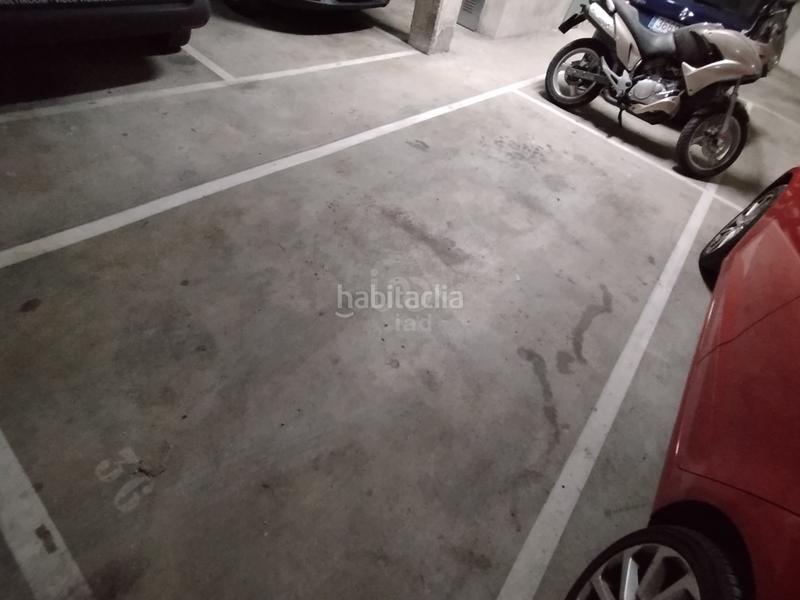 Foto 082be997-cb1e-4223-b09e-77eea846c6b7. Parking coche en Santa Eugenia Girona