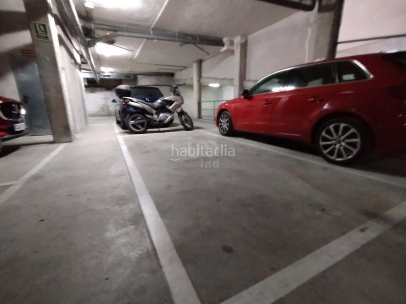 Foto 0fbe563d-f67e-4f43-8224-d9e66028feb2. Parking coche en Santa Eugenia Girona