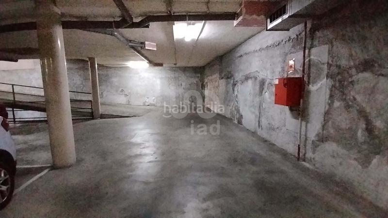 Foto e25931df-6c7e-4179-874e-c533baba8154. Parking coche en Santa Eugenia Girona