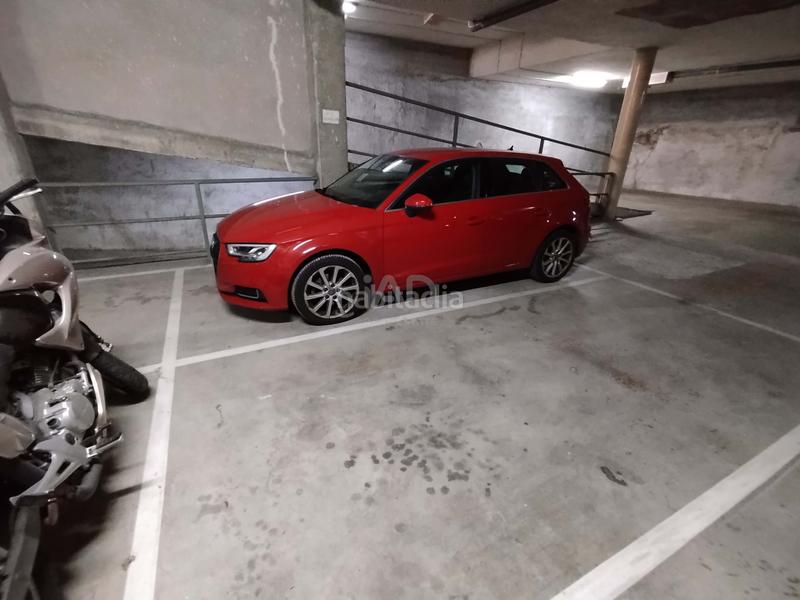 Foto fc2d788c-2c66-4936-8784-4f274b2647cf. Parking coche en Santa Eugenia Girona