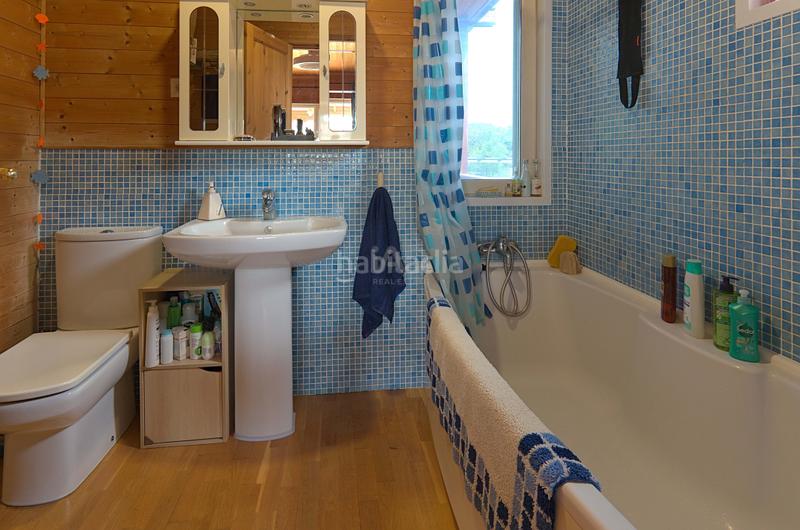 Foto 35617b88-ae76-4115-a6c5-4a4f13669f1a. Haus mit parking in Els Canons - Les Orioles - Can Paulet Sant Boi de Llobregat