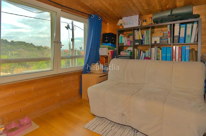 Foto f41d1c2c-c368-4110-8996-4e63c72d6b5d. Haus mit parking in Els Canons - Les Orioles - Can Paulet Sant Boi de Llobregat