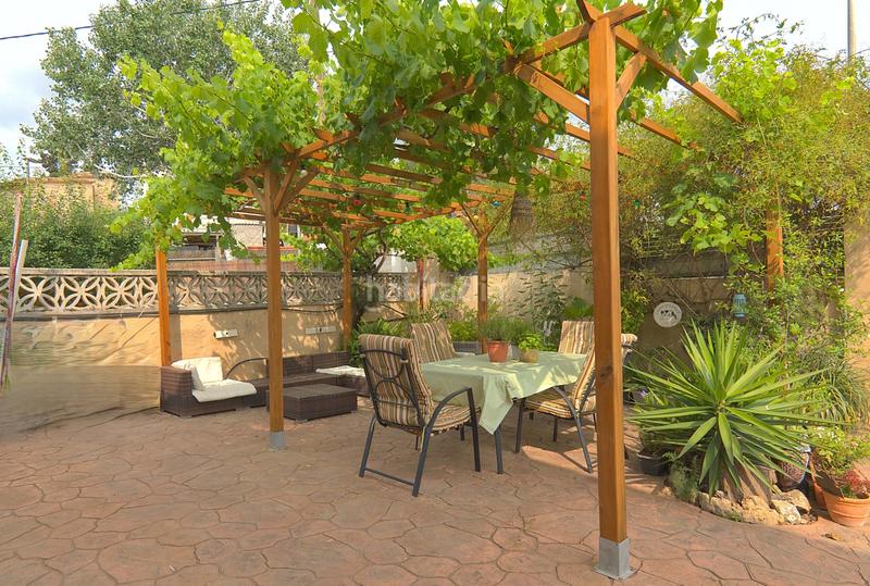 Foto 96272286-7de2-42b0-bf07-88ec408449cd. Maison avec parking dans Els Canons - Les Orioles - Can Paulet Sant Boi de Llobregat