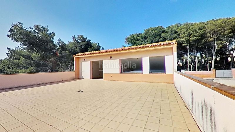 Foto bba6a549-720f-4e7b-abf4-7aceae176cc1. Casa amb aparcament a Bellvei