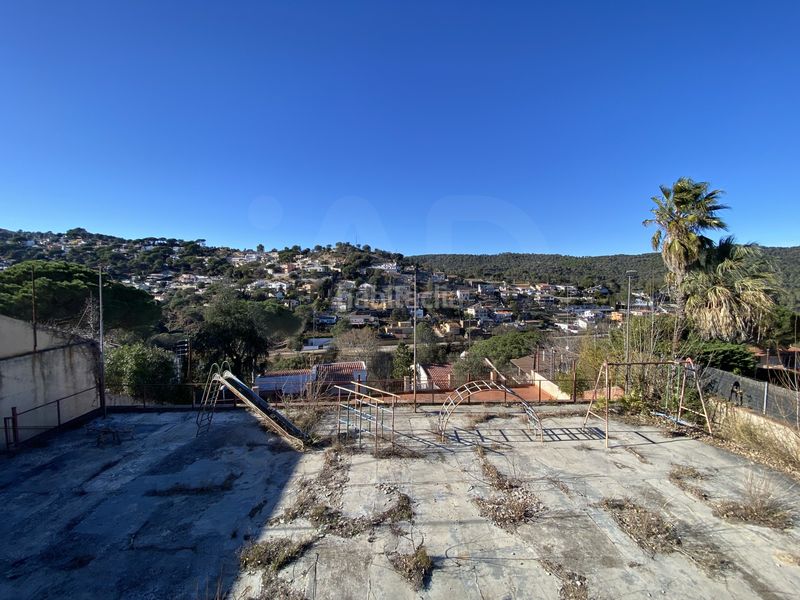 Foto 1d67257d-f98d-48ee-b2f8-32e2fd2e0709. Terreno residencial en calle josep lluis sert 23 23 en Argentona