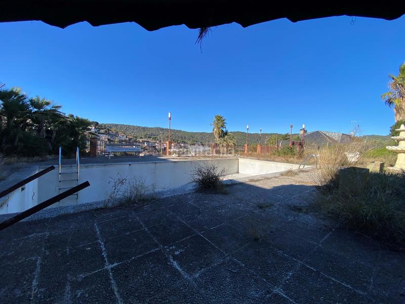 Foto a6b29cb6-9ce8-408a-9c7d-1b82a429cd73. Terrain résidentiel dans calle josep lluis sert 23 23 dans Argentona