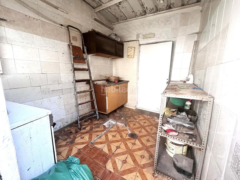 Foto e0d1dc52-477b-4067-becd-8c6a155b5e67. Casa amb calefacció aparcament a Velilla de San Antonio