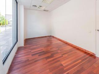 Business premise in Centre