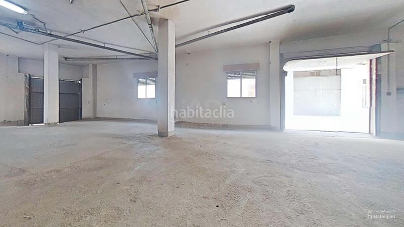 Foto d0f5b506-c1a9-4ee2-a293-24f850de83d1. Local comercial en Vall d´Uixó (la)