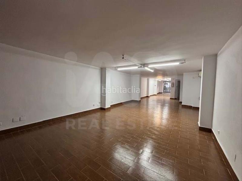 Foto 486ac111-f6ea-4467-840e-80ef0c75a5c1. Local commercial dans Las Torres - Guadalupe Huelva