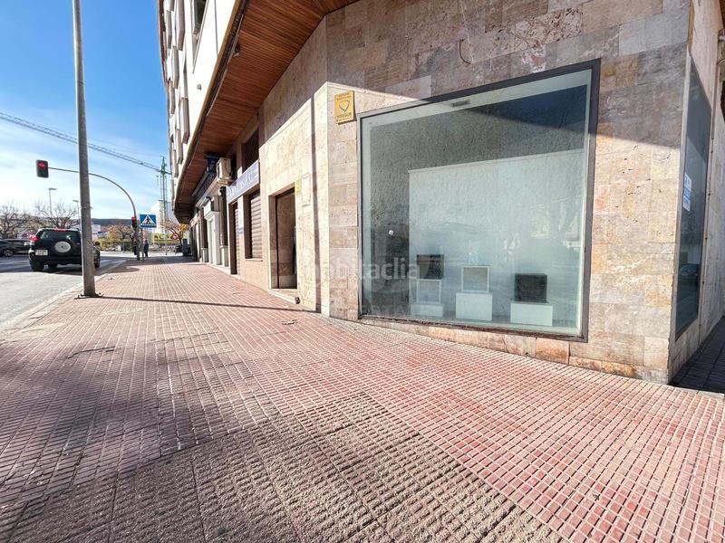 Foto f2ab5cfb-e0a4-456f-a422-78000e0193ca. Affitto locale commerciale in calle maternidad 1 1 in Ciudad Real