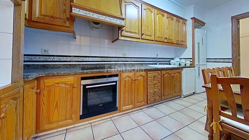 Foto 60442c69-79a3-49d9-8033-9f8a3173c2df. Haus mit heizung in Centro Villarreal / Vila - real