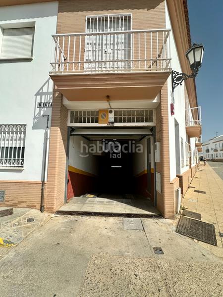 Foto 76aea9e8-2df1-459f-8c31-da858bd2c845. Parking coche en Lepe