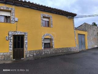 Casa a San Adrián del Valle