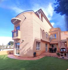 Semi detached house in Cabo de las Huertas