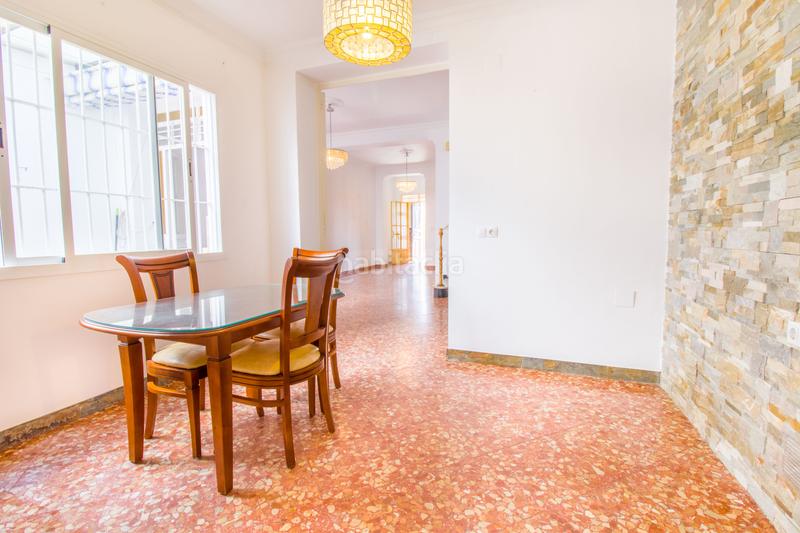 Foto 9eb1c4d2-a6db-4640-b741-872461f02904. Casa a calle lirio 95 a Bollullos Par del Condado