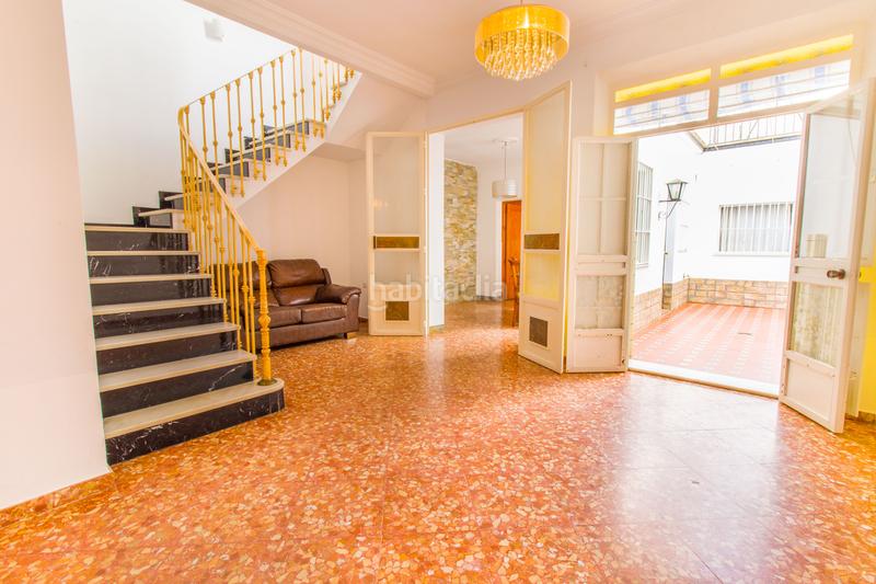 Foto d72f7b73-c485-4848-a381-cdabe66ec3b4. Casa a calle lirio 95 a Bollullos Par del Condado