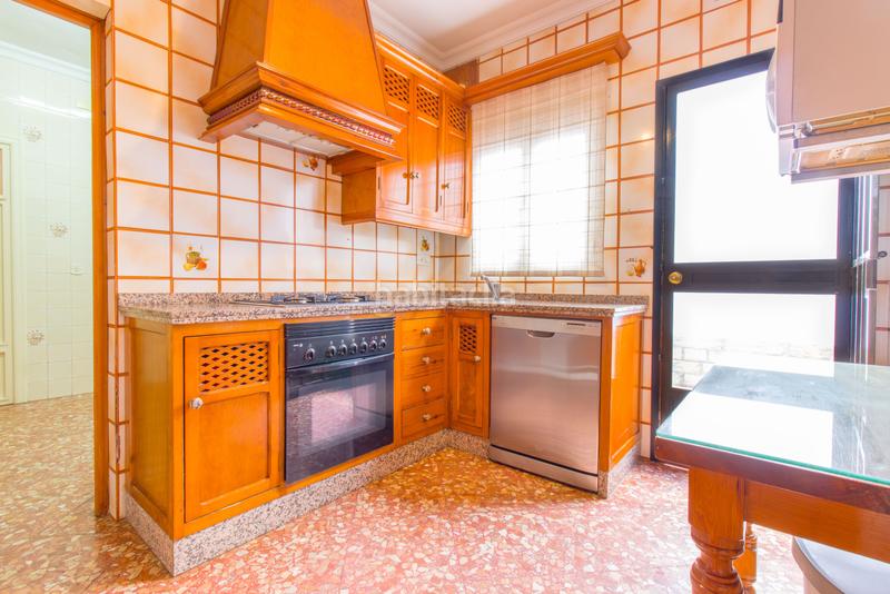 Foto e4828fa0-6792-4321-9f93-3723fd9a4462. Casa a calle lirio 95 a Bollullos Par del Condado