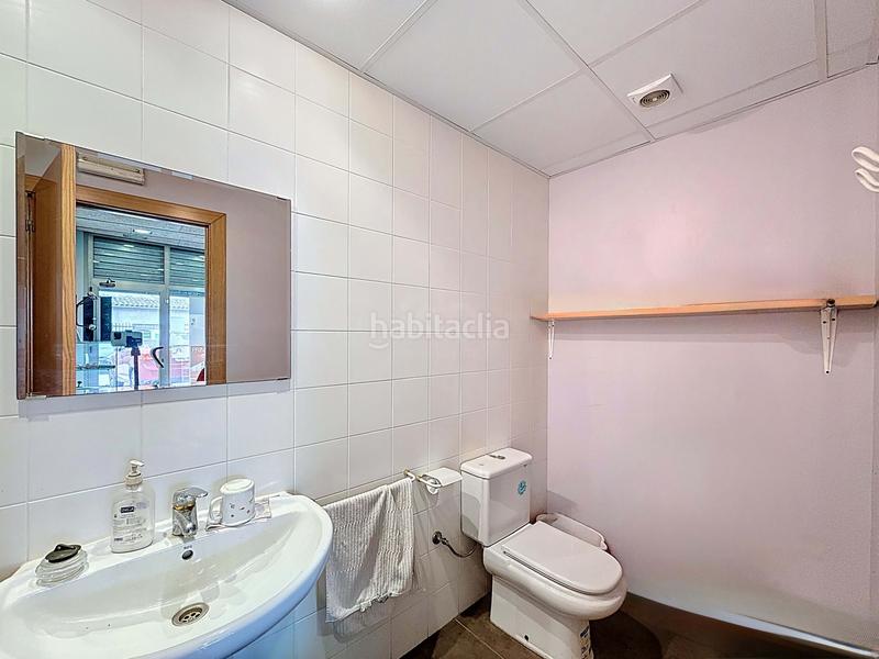 Foto d8747535-40a0-4a5d-aaba-0b9c4d0e4b86. Geschäftsraum in Torrelles de Llobregat